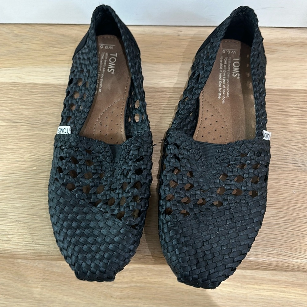 Toms Womens Woven Classics Slip On Alpargata Flat Shoes‎ Black Satin Size 9.5